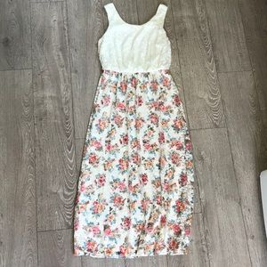 Floral lace dress